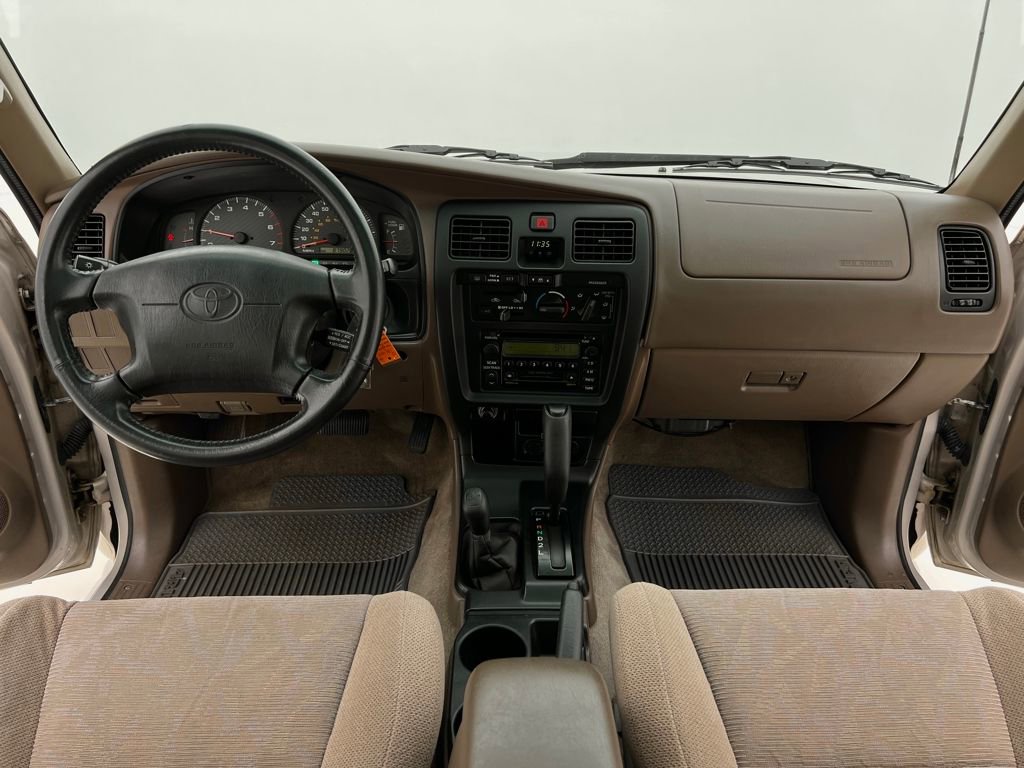 Used 2000 Toyota 4Runner SR5 image 20