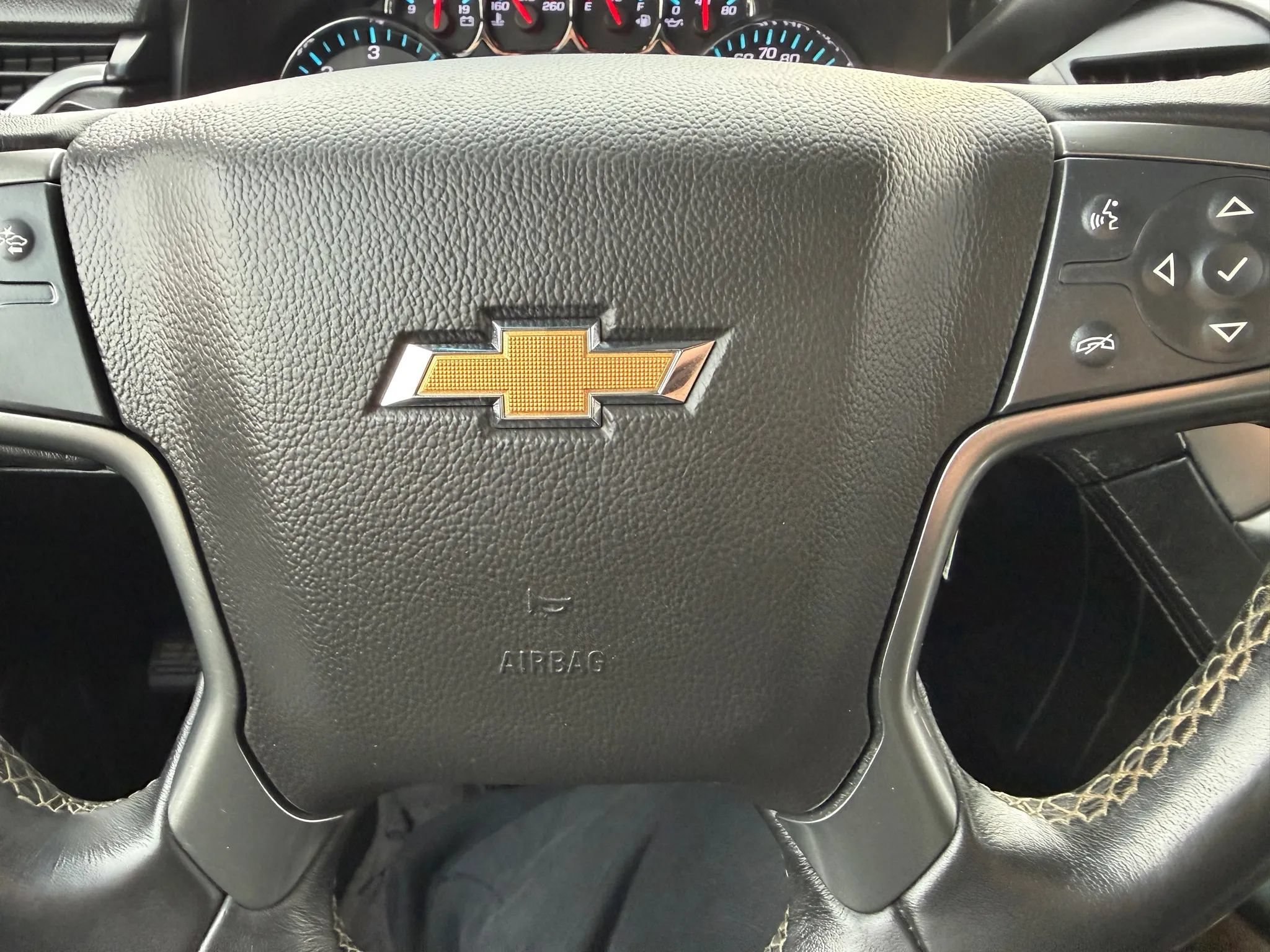 Used 2019 Chevrolet Suburban LT AWD/4WD image 34