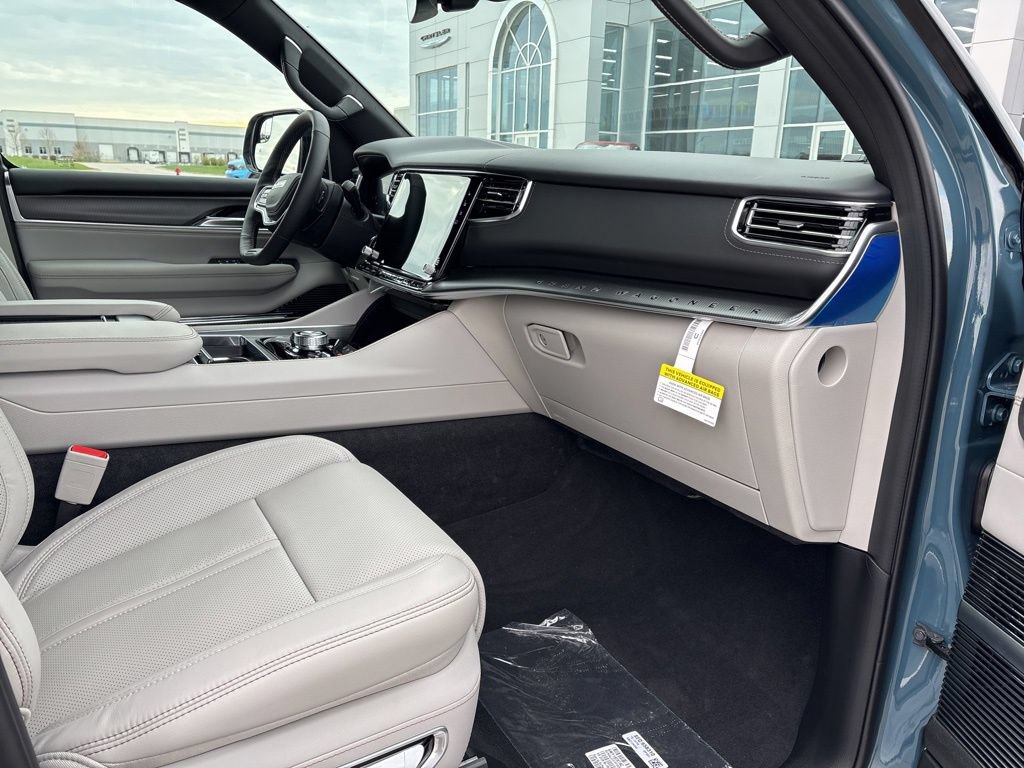 New 2026 Jeep Grand Wagoneer Summit AWD/4WD image 14