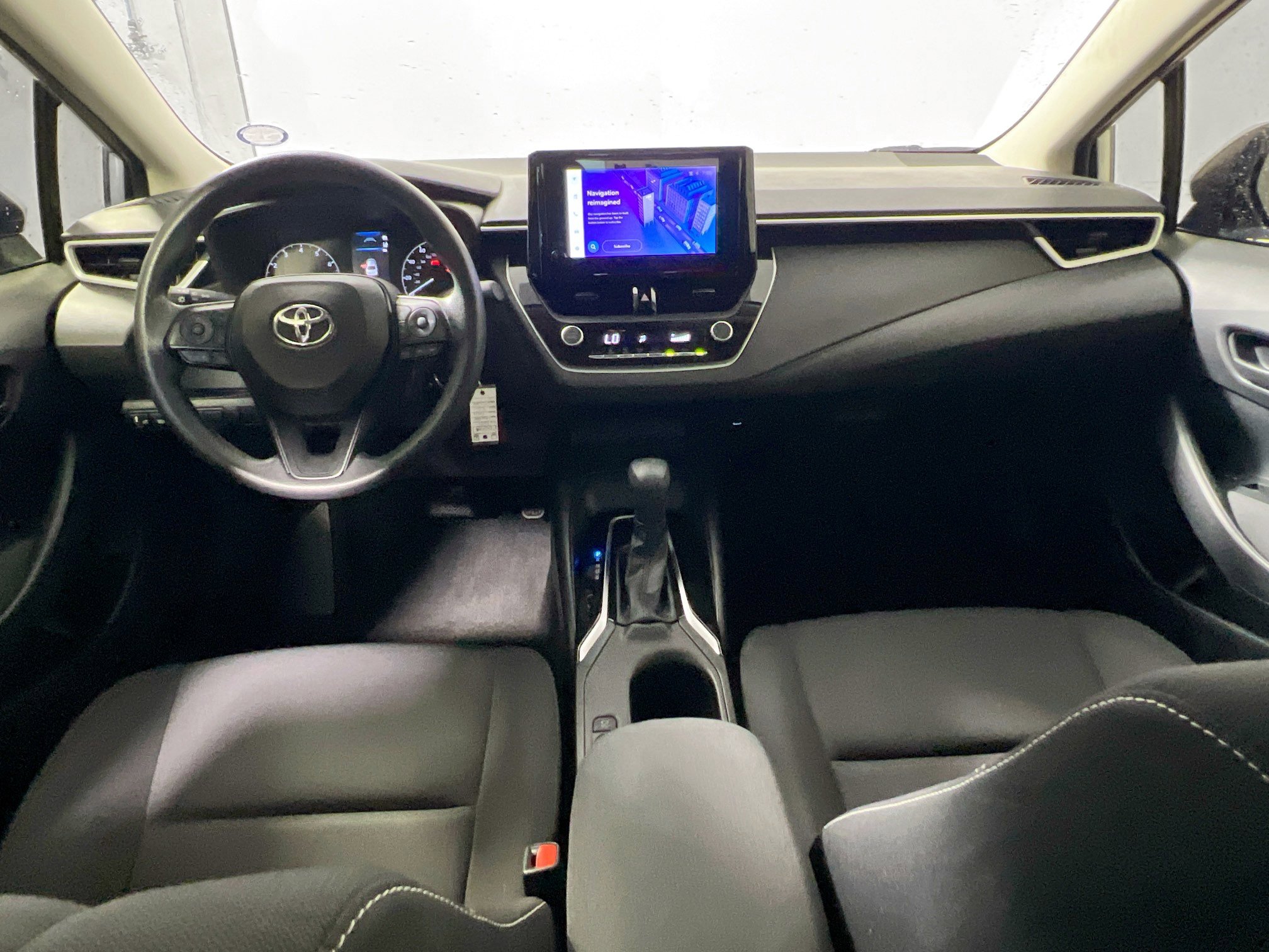 Used 2023 Toyota Corolla LE FWD image 29