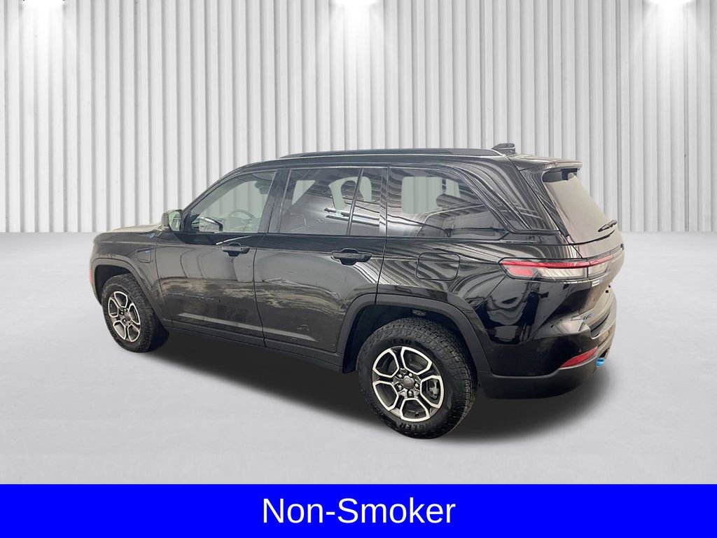 Used 2022 Jeep Grand Cherokee Trailhawk w/ Luxury Tech Group III image 10