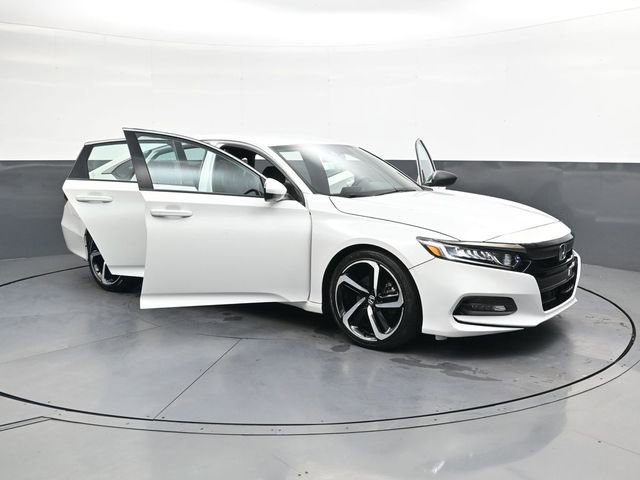 Used 2018 Honda Accord Sport image 39