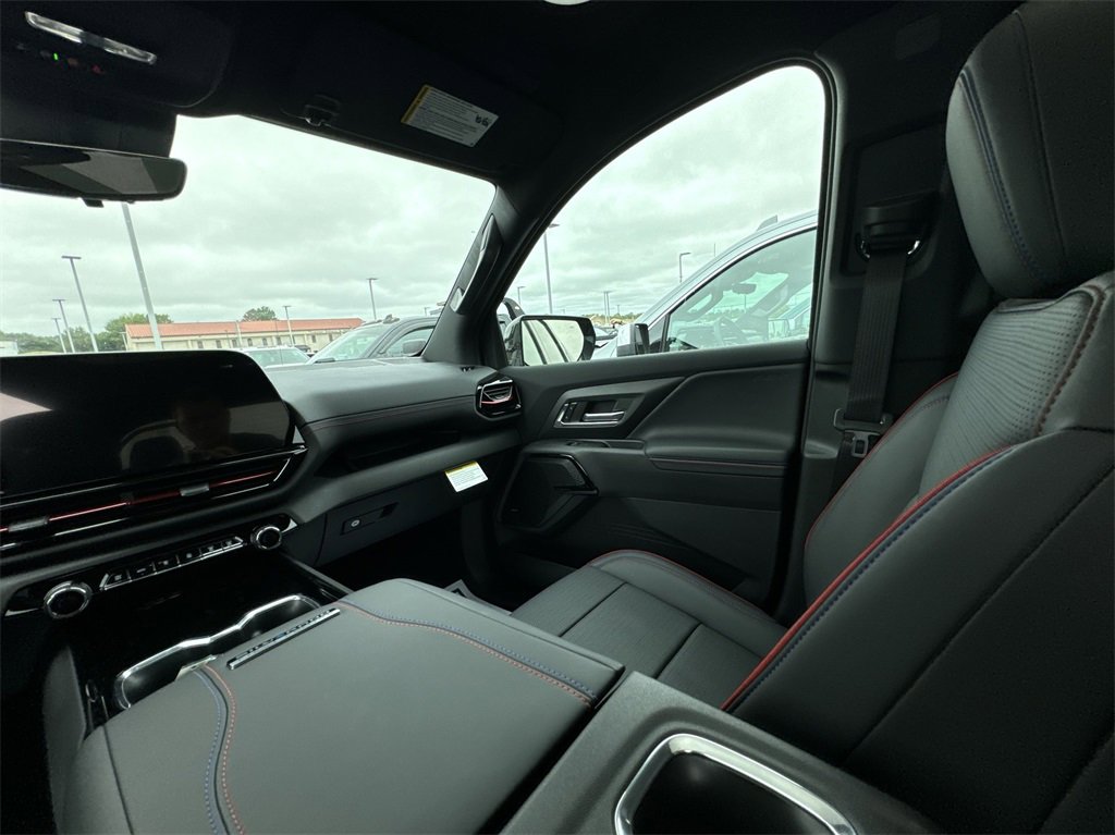 New 2024 Chevrolet Silverado EV RST image 11