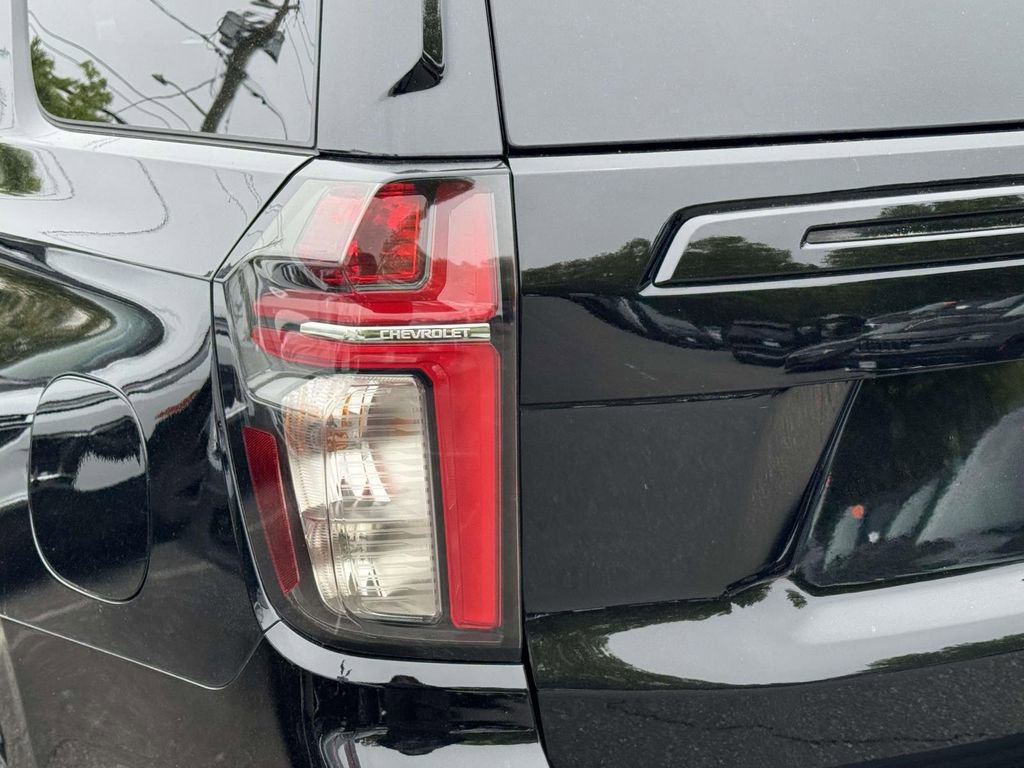 Used 2023 Chevrolet Tahoe RST w/ Luxury Package AWD/4WD image 13