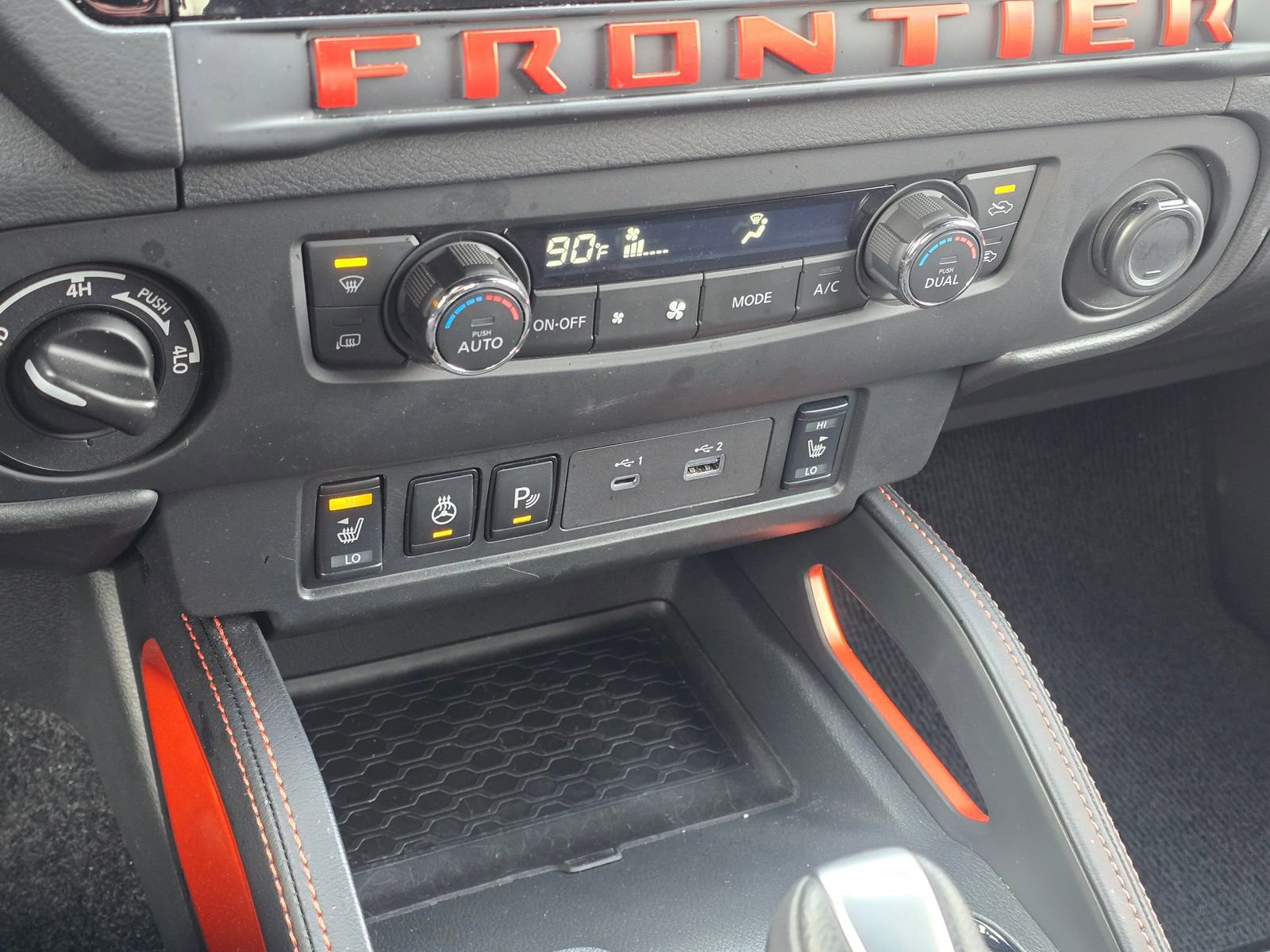 Used 2025 Nissan Frontier PRO-4X w/ Pro Convenience Package image 34