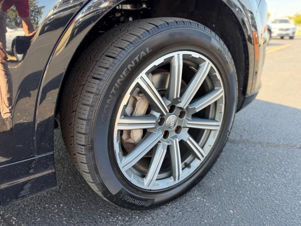 Used 2019 Audi Q7 3.0T Premium Plus w/ Premium Plus Package AWD/4WD image 9