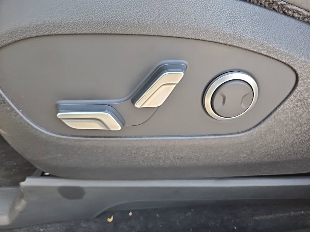 New 2026 Hyundai Ioniq 9 SEL image 17