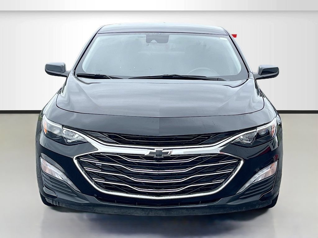 Used 2025 Chevrolet Malibu RS FWD image 2