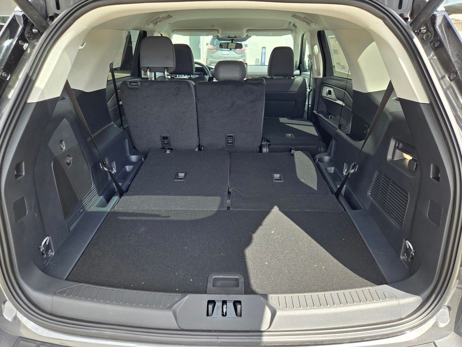 New 2026 Ford Explorer Active w/ Active Comfort Package AWD/4WD image 12