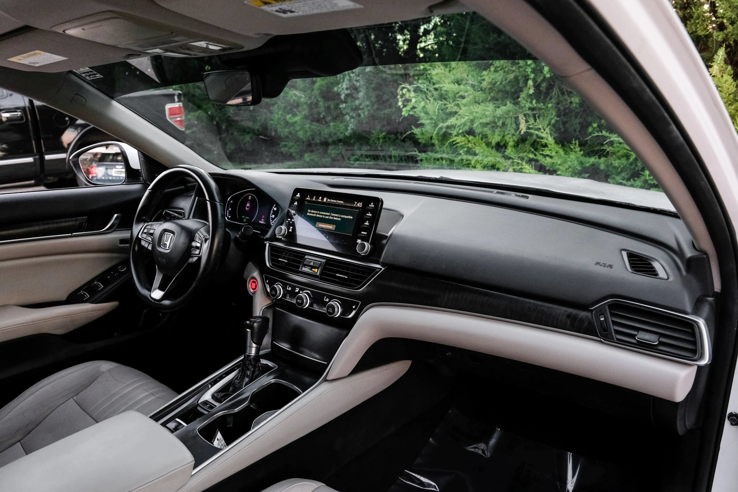 Used 2018 Honda Accord EX-L image 13