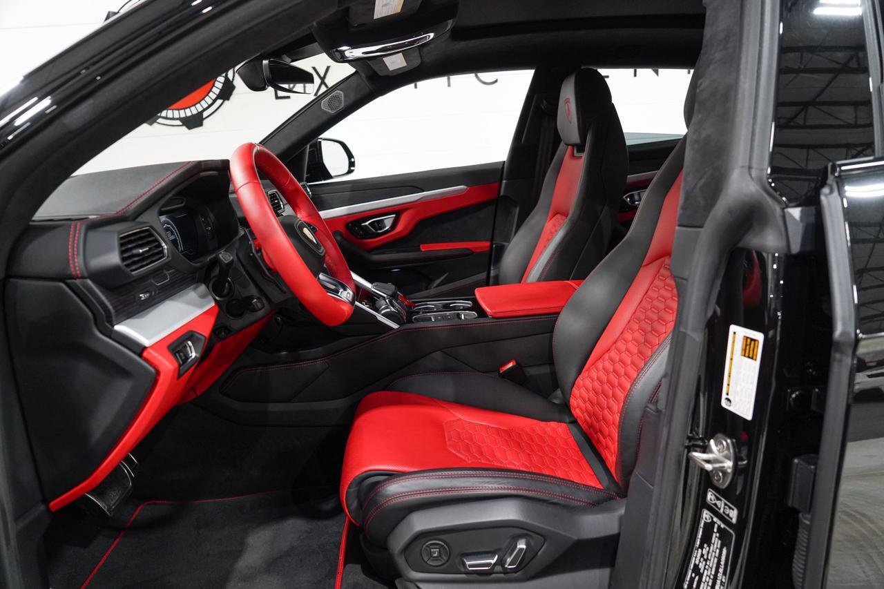 Used 2020 Lamborghini Urus AWD/4WD image 8