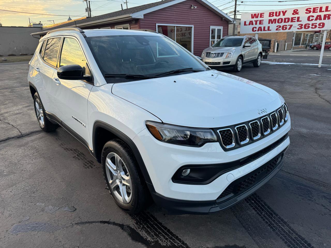 Used 2024 Jeep Compass Latitude w/ Sun and Sound Group image 3