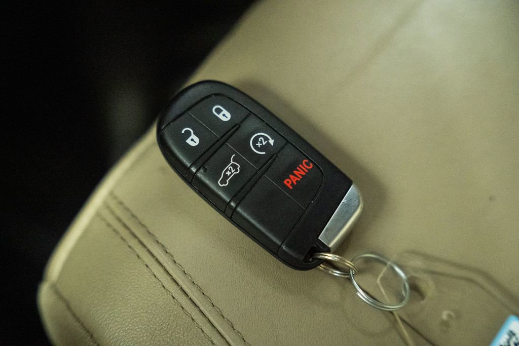 Used 2014 Jeep Grand Cherokee Limited image 51