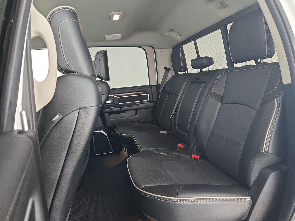 Used 2024 RAM 2500 Laramie image 31