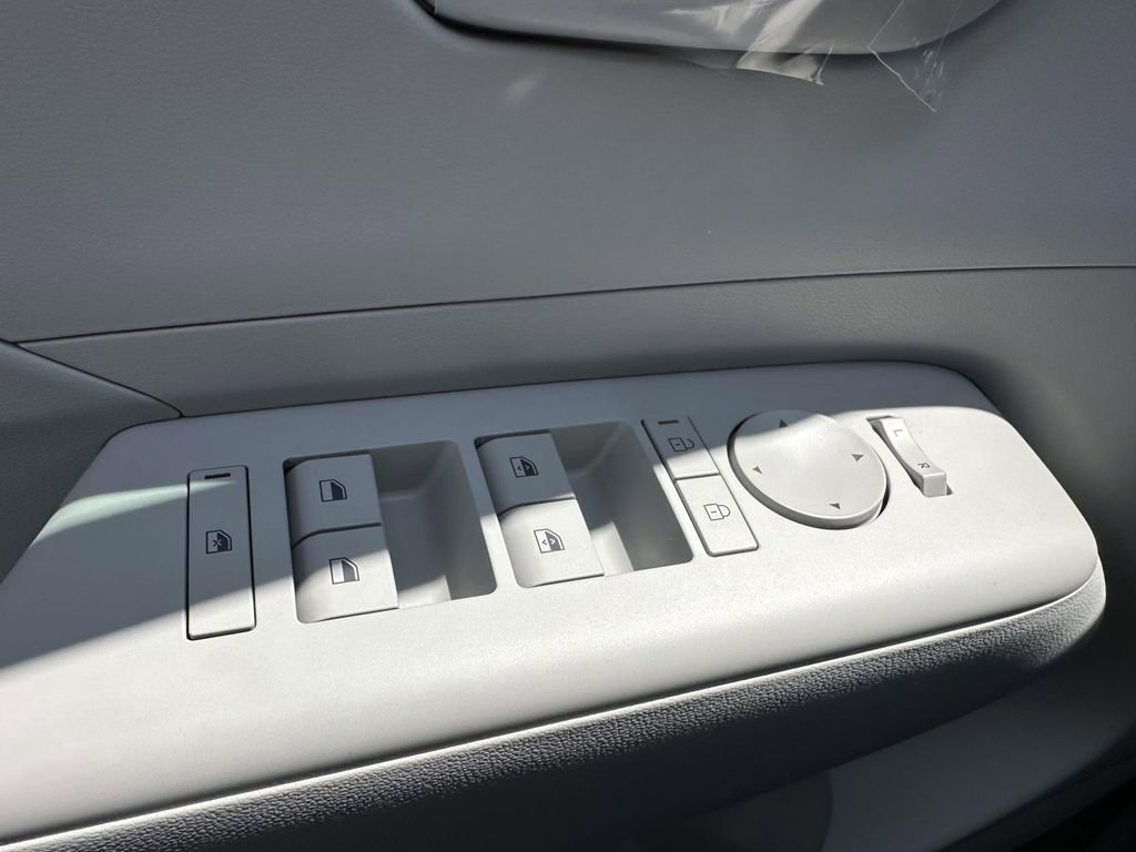 New 2026 Hyundai Kona SEL Sport AWD/4WD image 32