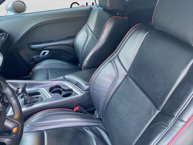 Certified 2017 Dodge Challenger R/T w/ Blacktop Package RWD image 31