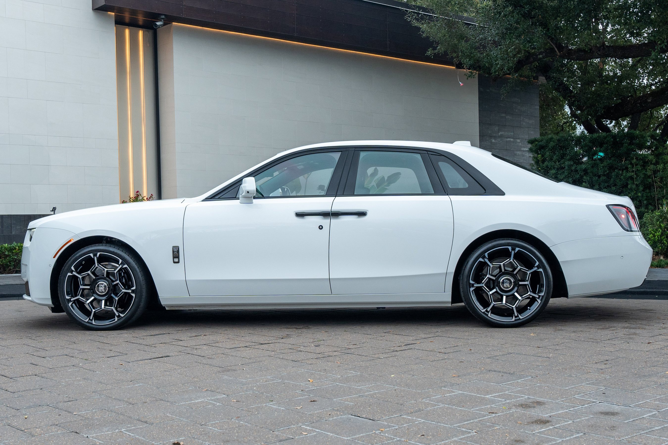 Used 2025 Rolls-Royce Ghost Black Badge image 60