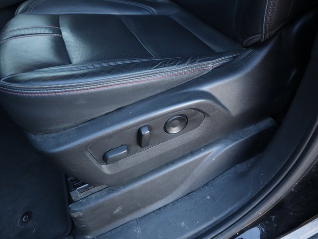 Used 2021 Chevrolet Suburban RST w/ Luxury Package image 24