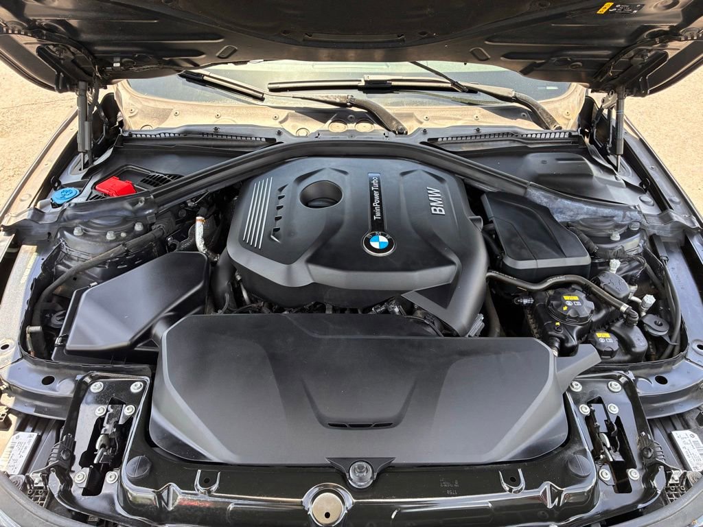 Used 2018 BMW 330i xDrive Sedan w/ Convenience Package AWD/4WD image 9