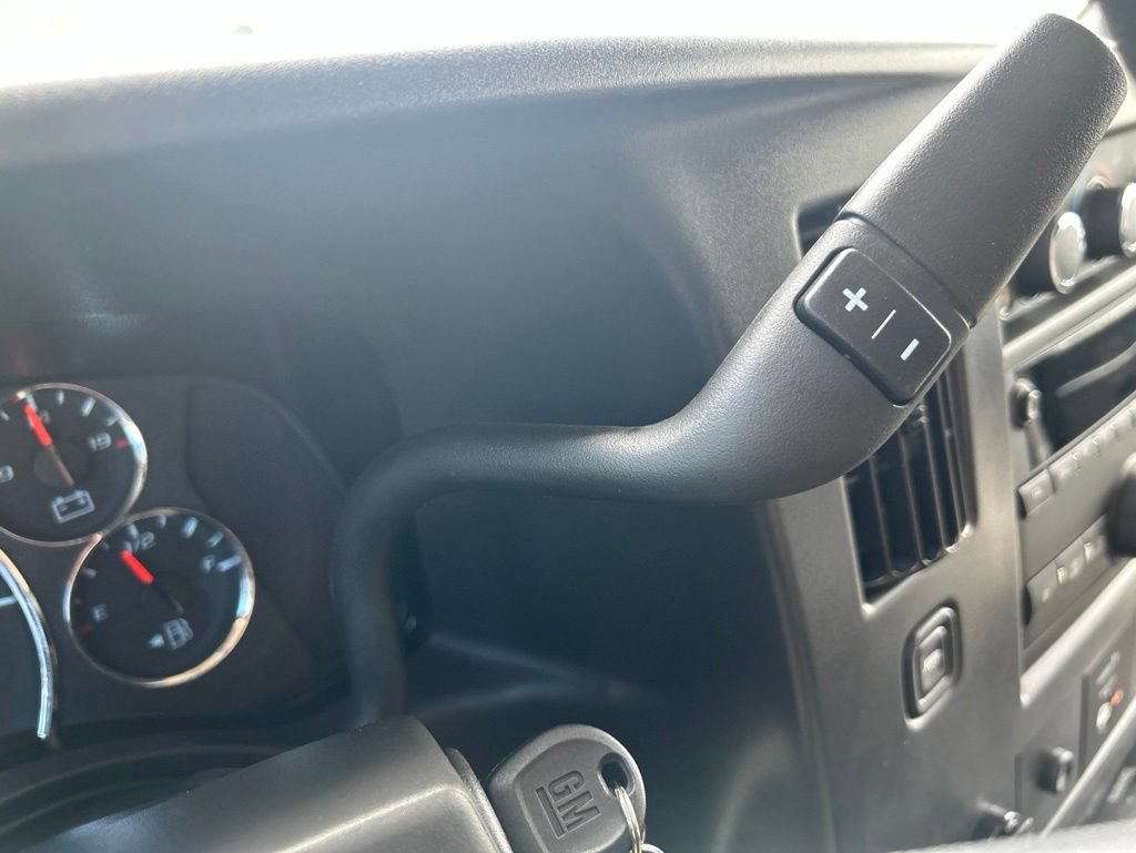 New 2026 GMC Savana 2500 w/ Driver Convenience Package RWD image 31