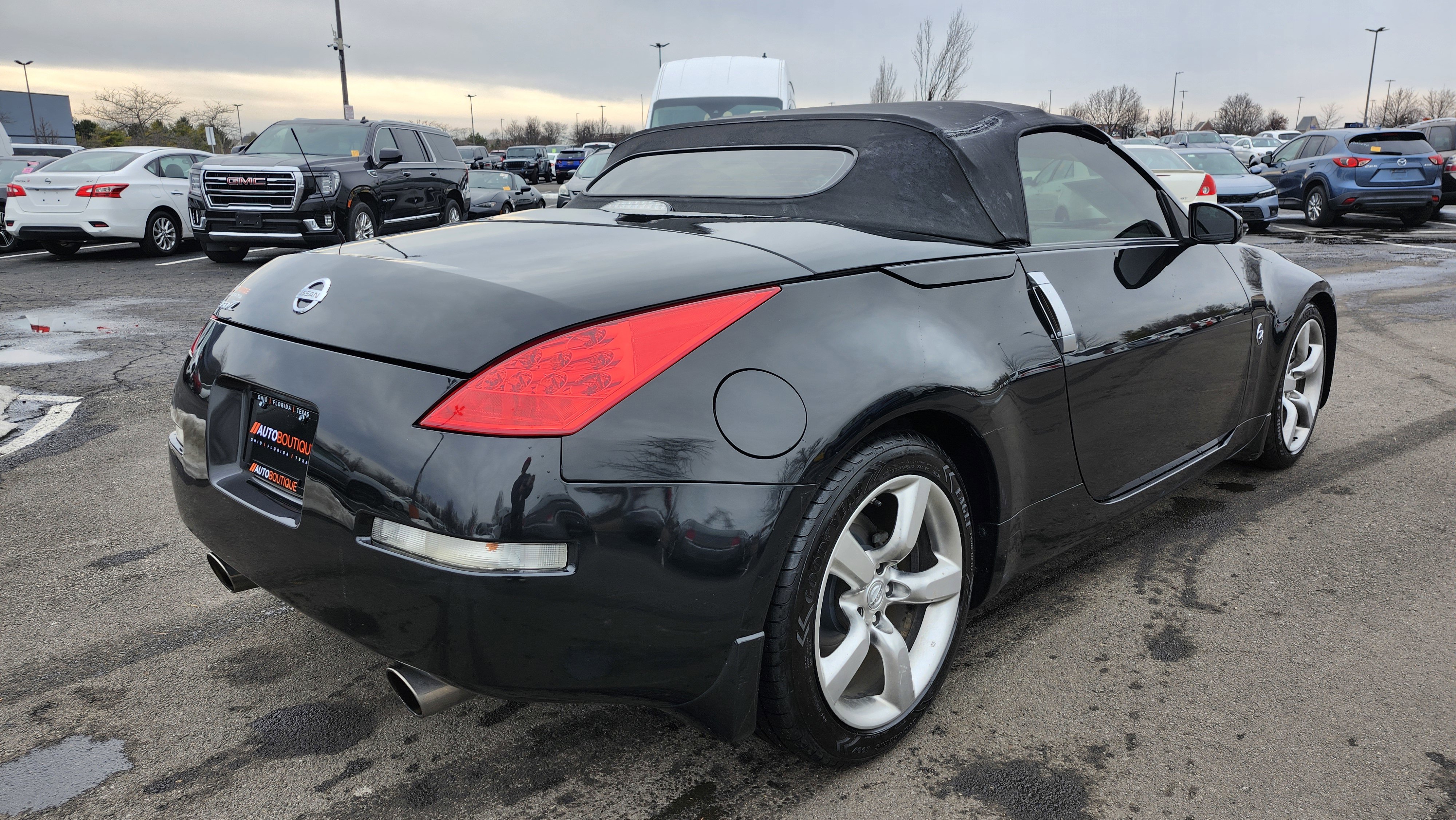 Used 2006 Nissan 350Z Touring image 16