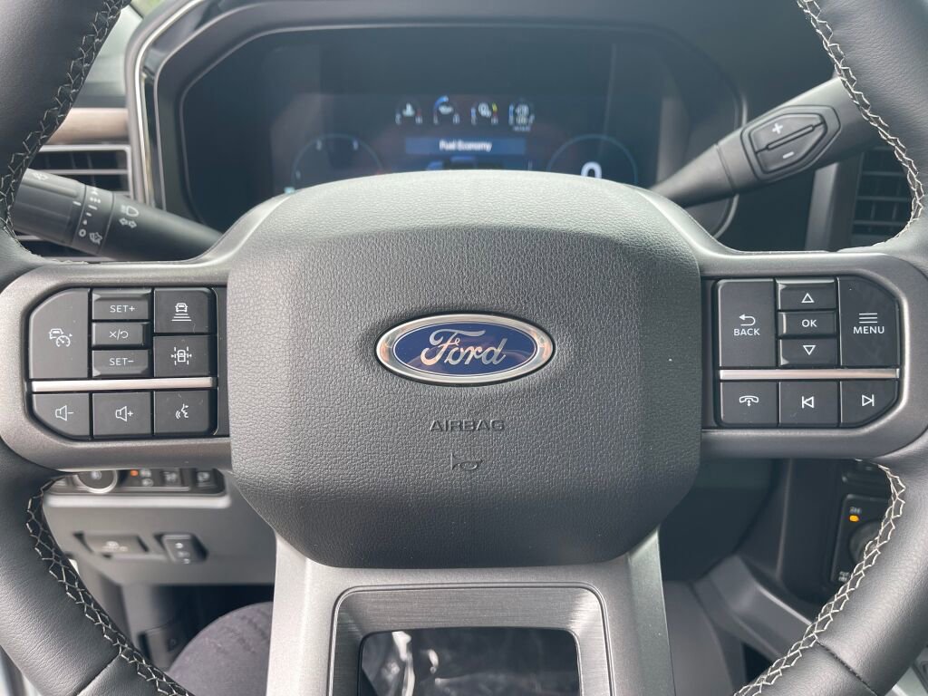 New 2026 Ford F350 Lariat w/ Black Appearance Package image 10