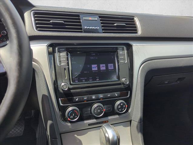 Used 2019 Volkswagen Passat 2.0T Wolfsburg w/ Wheels & Sunroof Package FWD image 13