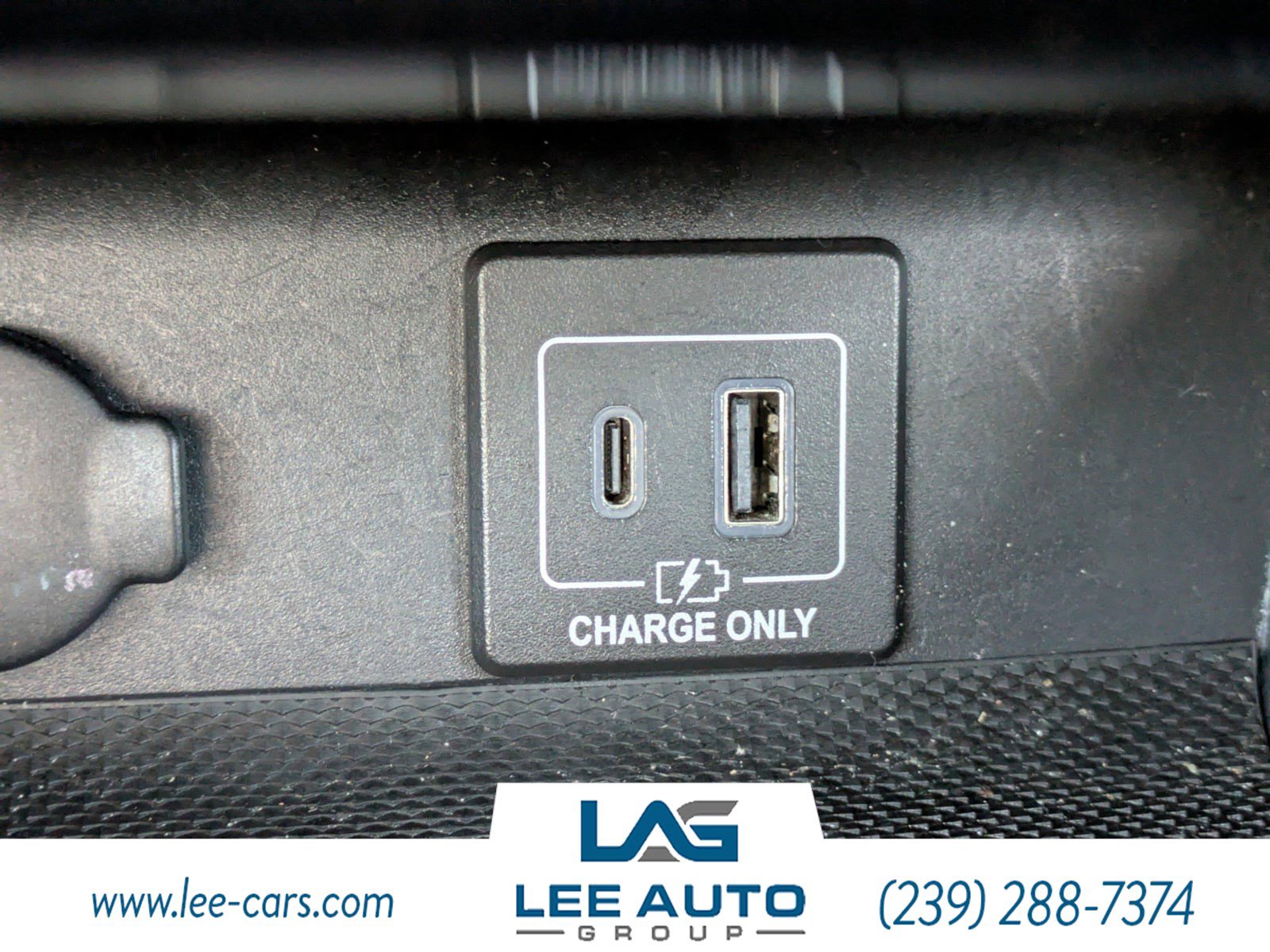 Used 2019 Nissan Pathfinder SL image 29