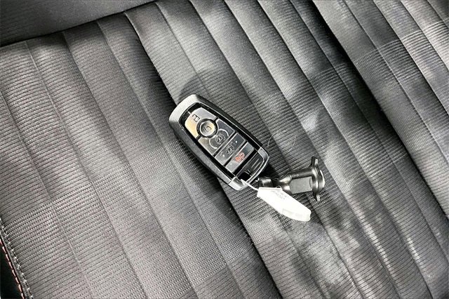 Used 2025 Ford Explorer ST-Line w/ ST-Line Street Pack image 33