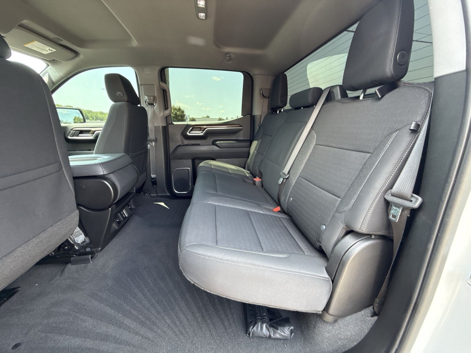 Used 2023 Chevrolet Silverado 1500 LT AWD/4WD image 24