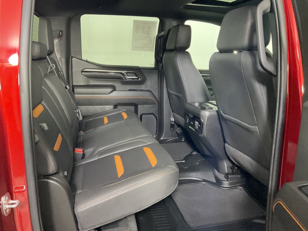 Used 2023 GMC Sierra 1500 AT4 w/ Technology Package AWD/4WD image 21