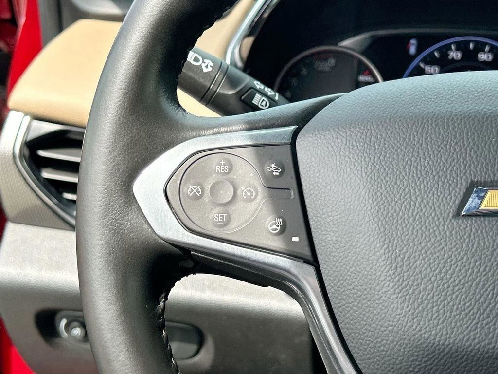 Used 2022 Chevrolet Traverse Premier FWD image 30