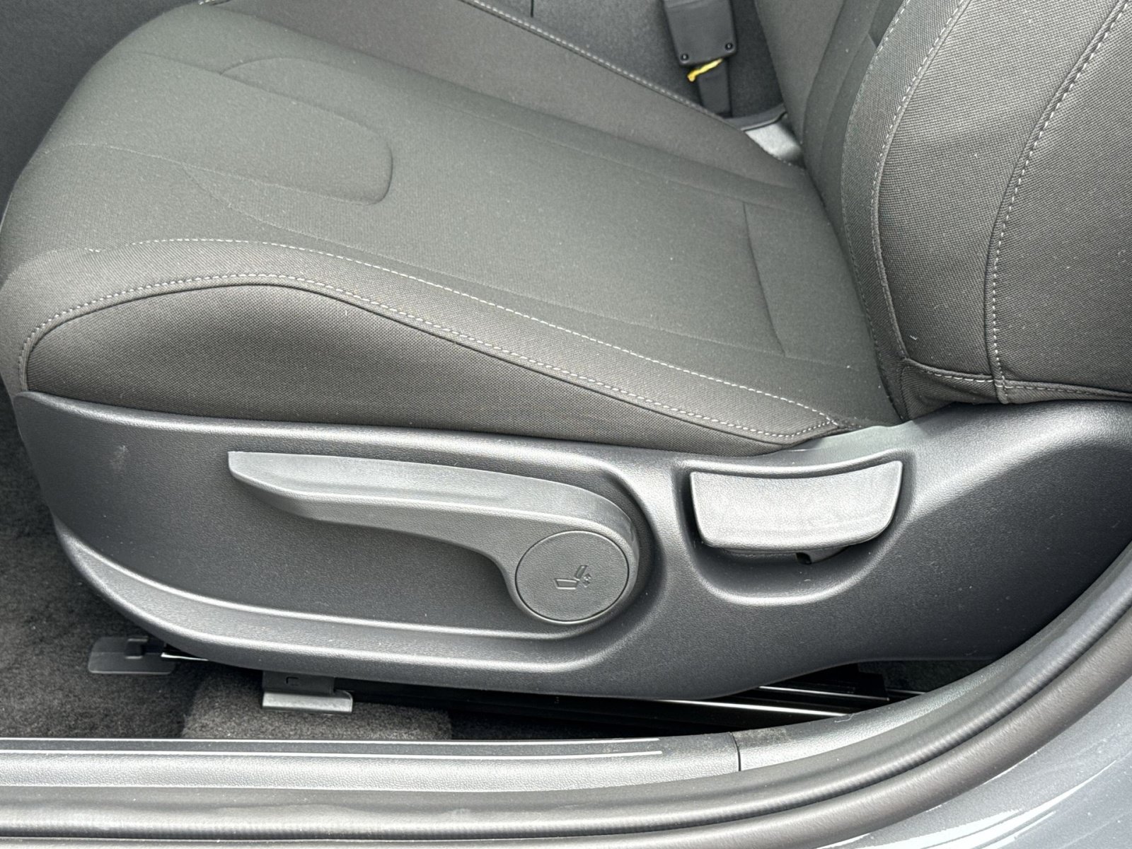 New 2026 Hyundai Elantra SEL Sport Premium FWD image 14