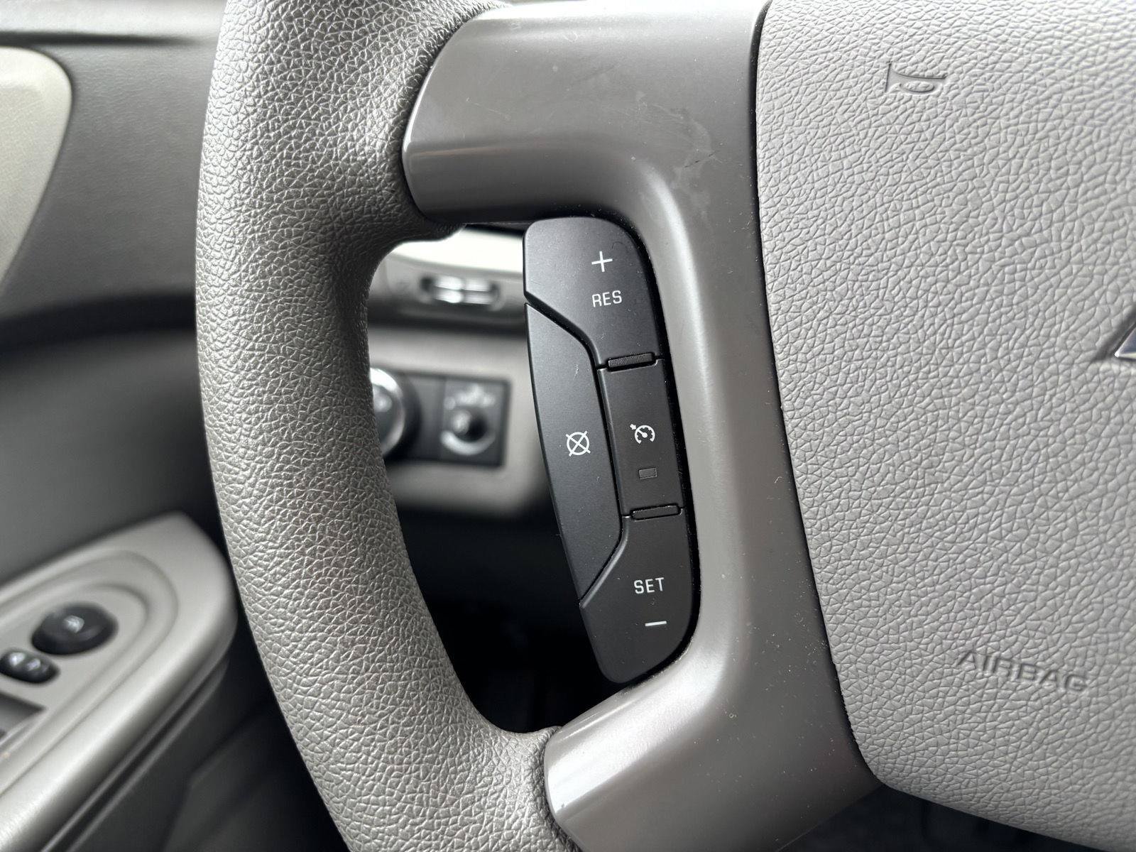 Used 2014 Chevrolet Traverse LS FWD image 21