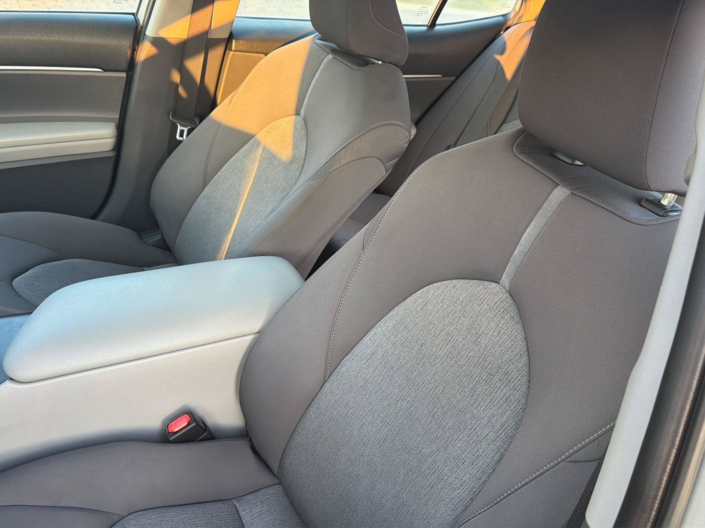 Certified 2022 Toyota Camry LE FWD image 28