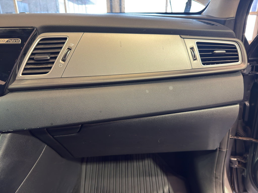 Used 2018 Kia Niro LX FWD image 22