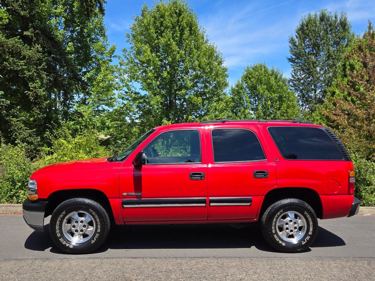 Used 2000 Chevrolet Tahoe LS w/ LS Preferred Equipment Group AWD/4WD image 8