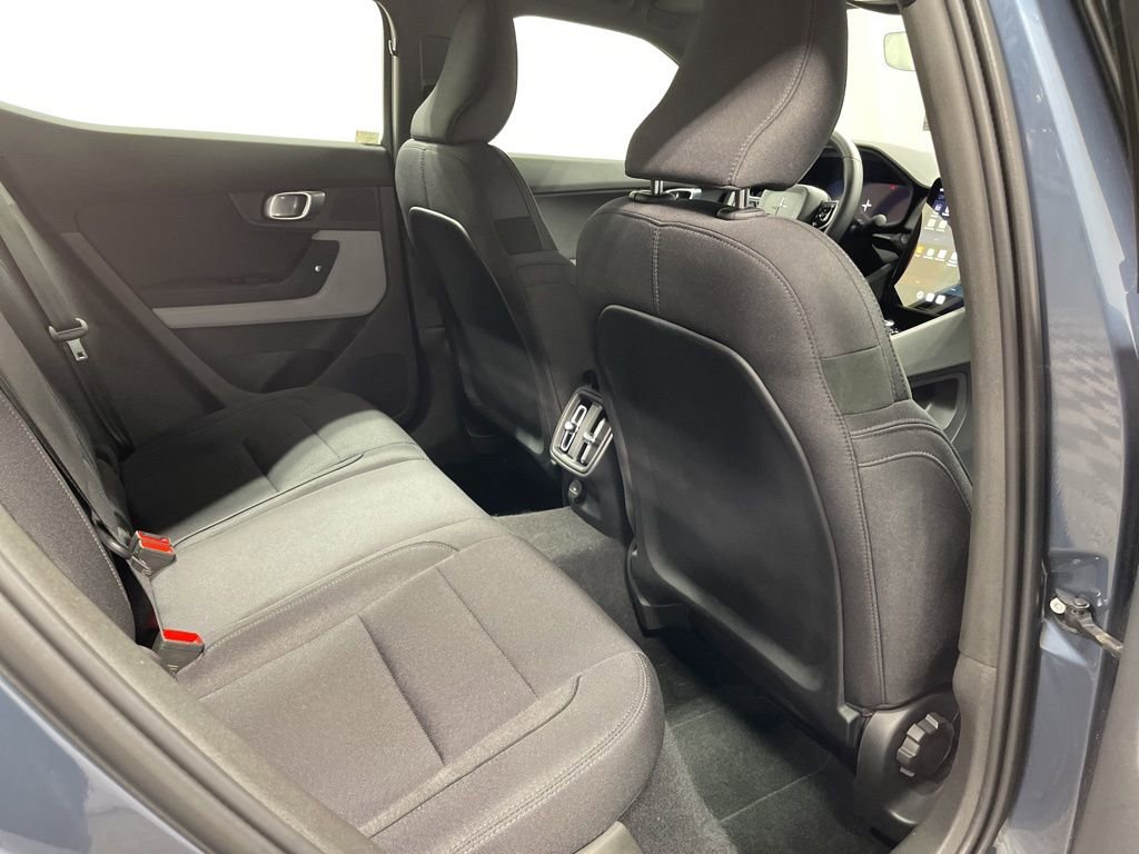 Used 2022 Polestar Polestar 2 w/ Pilot Package image 28