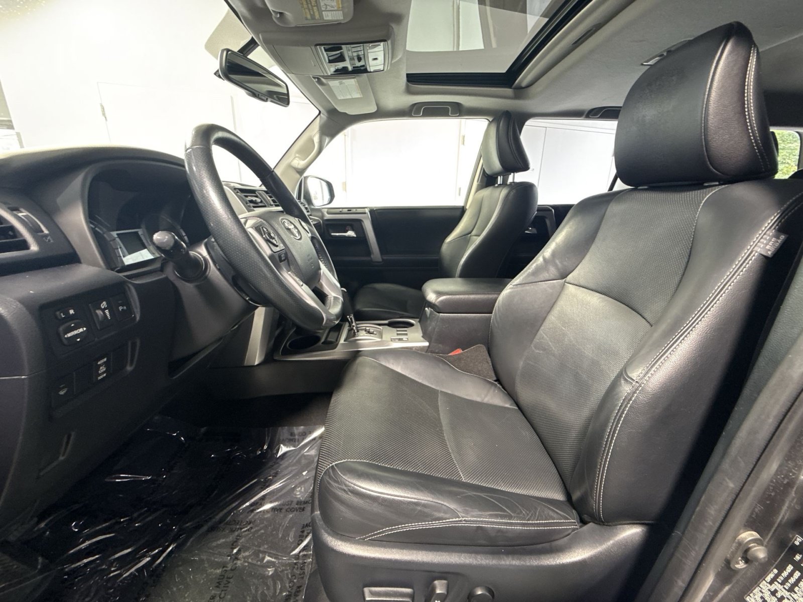 Used 2016 Toyota 4Runner Limited AWD/4WD image 14