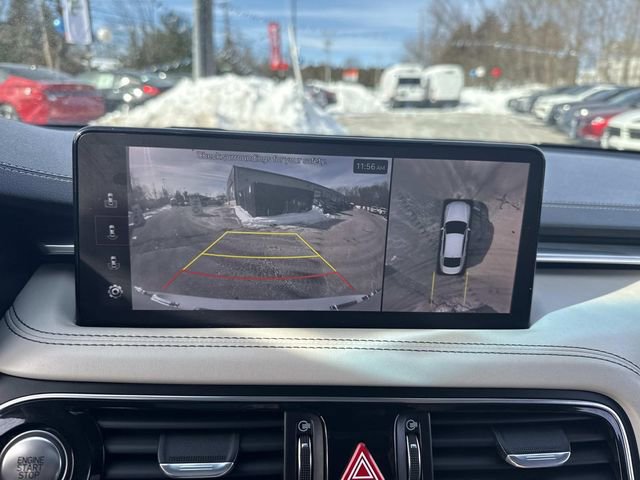 Used 2022 Genesis G70 3.3T image 27