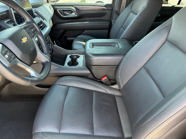 Used 2024 Chevrolet Tahoe LT w/ LT Signature Plus Package RWD image 7