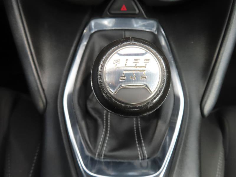 Used 2023 Chevrolet Camaro LT RWD image 29