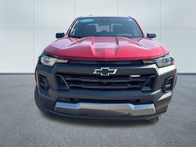 Used 2024 Chevrolet Colorado Trail Boss w/ Technology Package AWD/4WD image 6