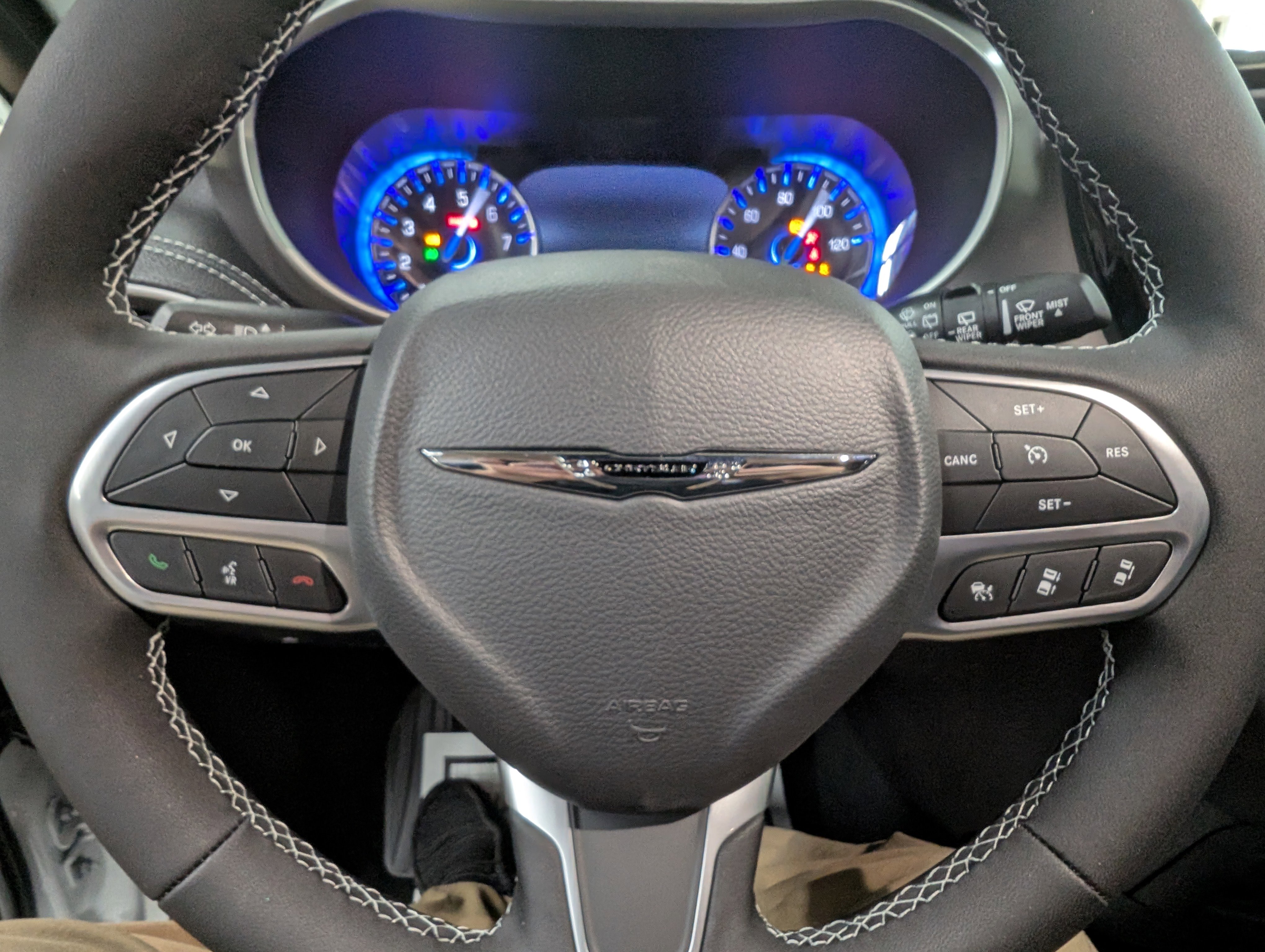 New 2026 Chrysler Pacifica Select image 17