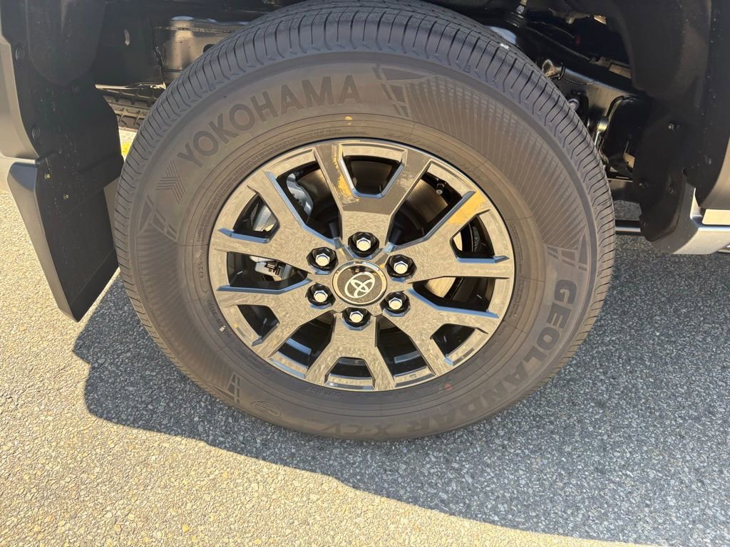 New 2026 Toyota 4Runner SR5 image 34