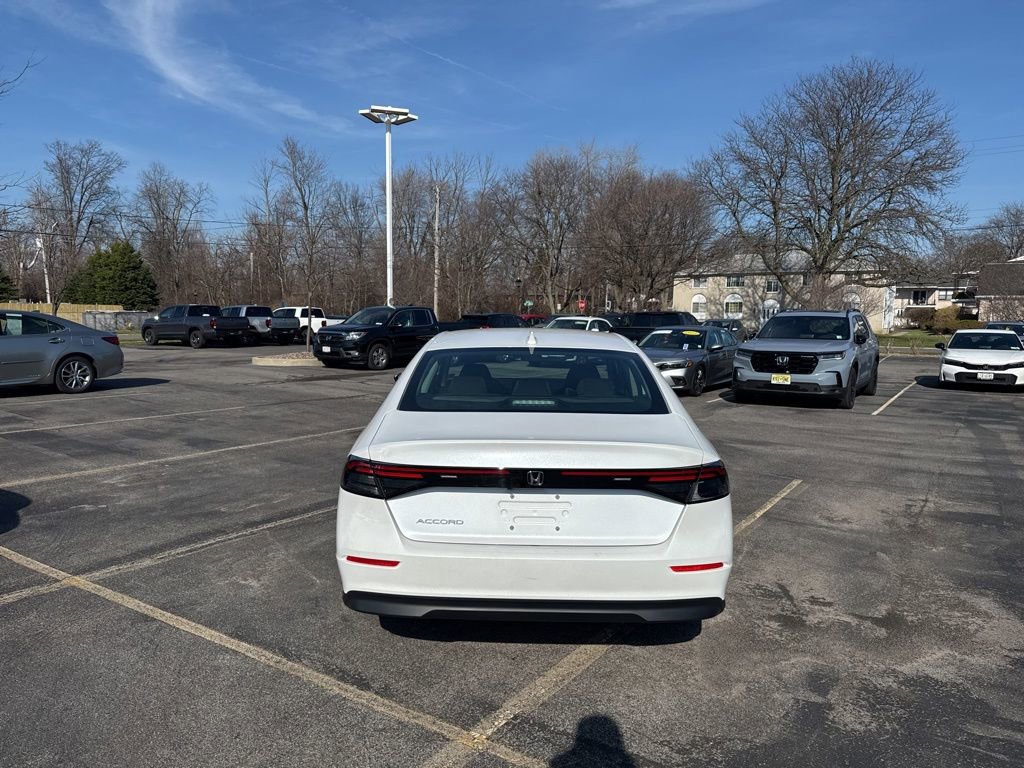 Certified 2023 Honda Accord EX image 6
