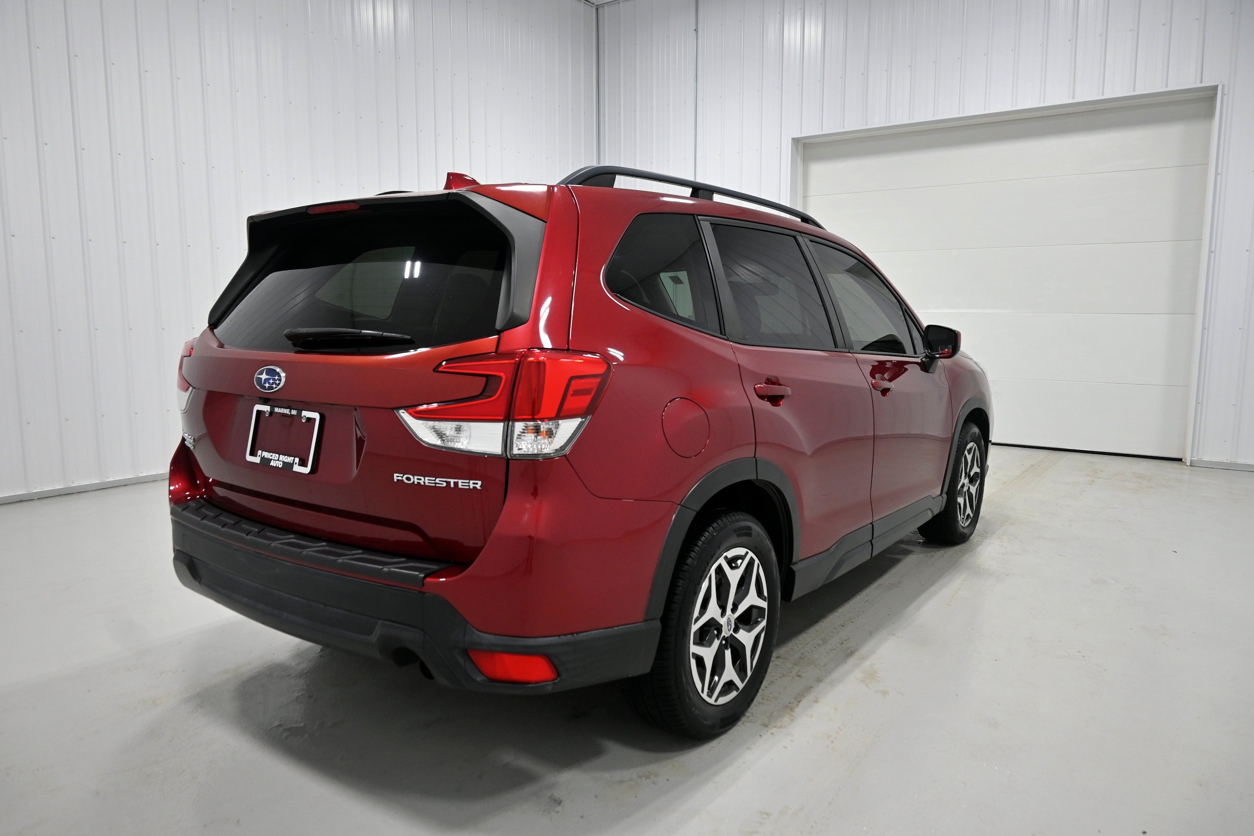 Used 2019 Subaru Forester Premium w/ All-Weather Package AWD/4WD image 32