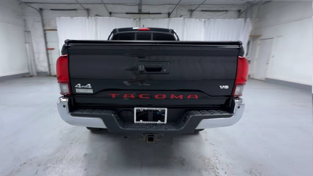 Certified 2019 Toyota Tacoma SR5 AWD/4WD image 7
