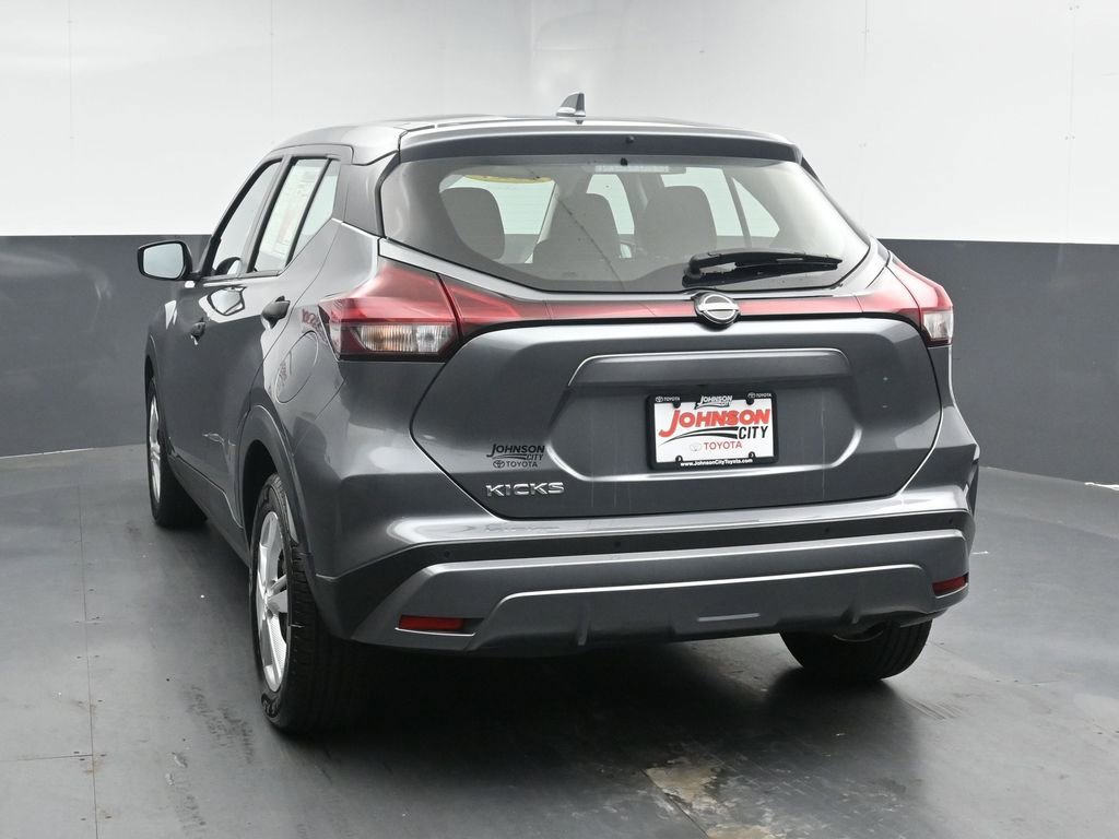 Used 2024 Nissan Kicks S FWD image 6
