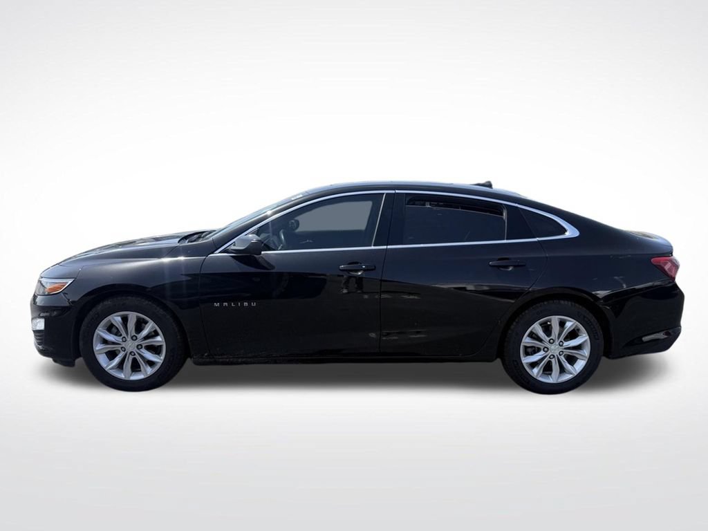 Used 2019 Chevrolet Malibu LT w/ Leather Package FWD image 8